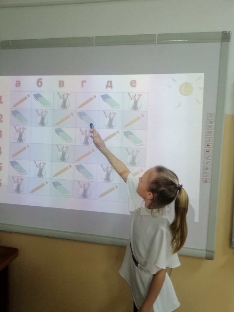 4 «В» және 4 «Б» сынып оқушылары арасында орыс тілі турнирі.