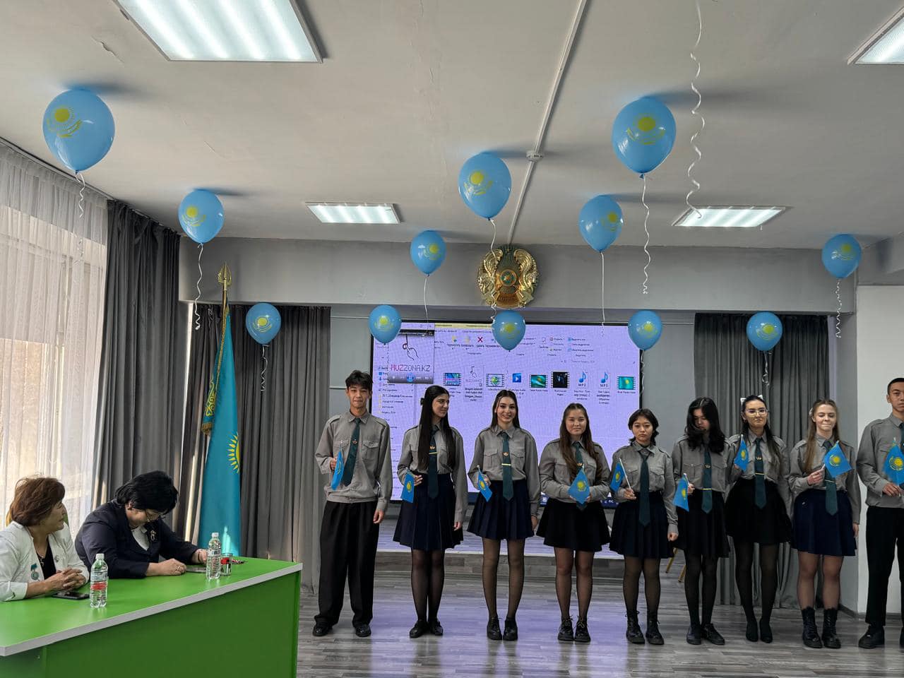 Желтоқсан қаһармандарымен кездесу / Встреча героев декабря