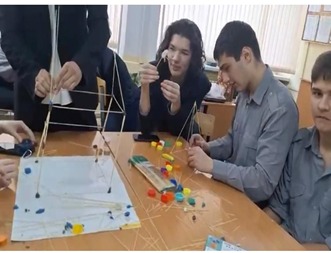 24.12.2024ж.10«А» сыныбымен «Спагетти мұнарасы» проблемасын шешу дағдыларын дамытатын оқушыларға арналған белсенді классикалық ойын./Подвижная классическая игра для учащихся, развивающая навыки решения проблем «Башня из спагетти» с 10 «А» классом