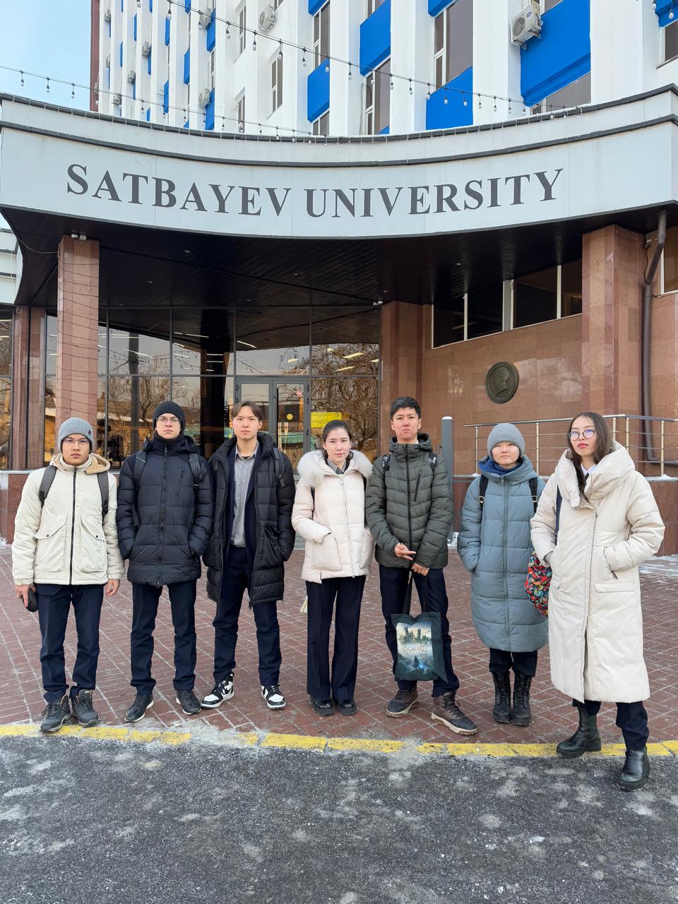 Кәсіби бағдар беру көрмесі/Профориентационная выставка