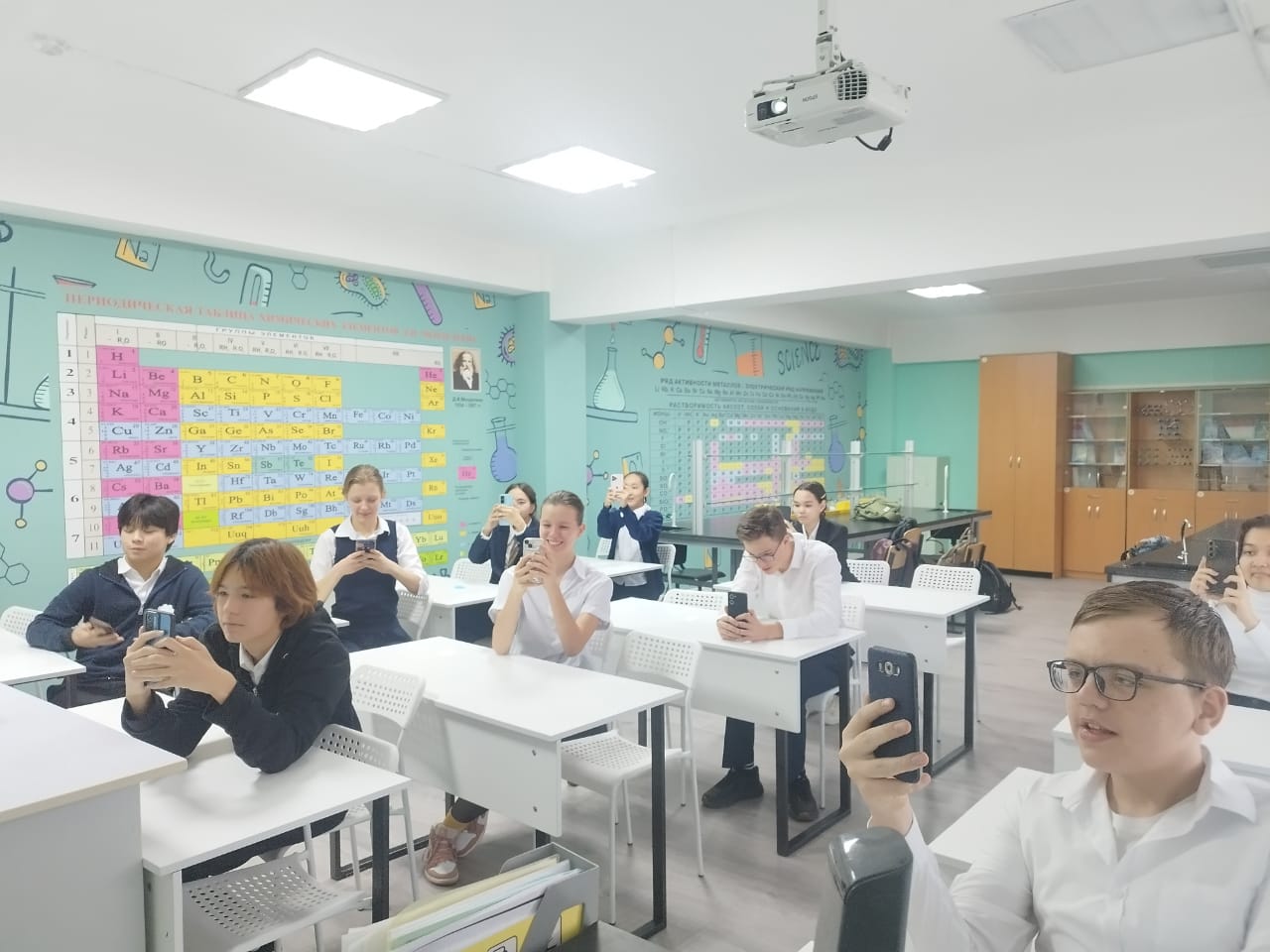 Жаратылыстану ғылымдарының онкүндігі./Декада естественно-научных дисциплин.