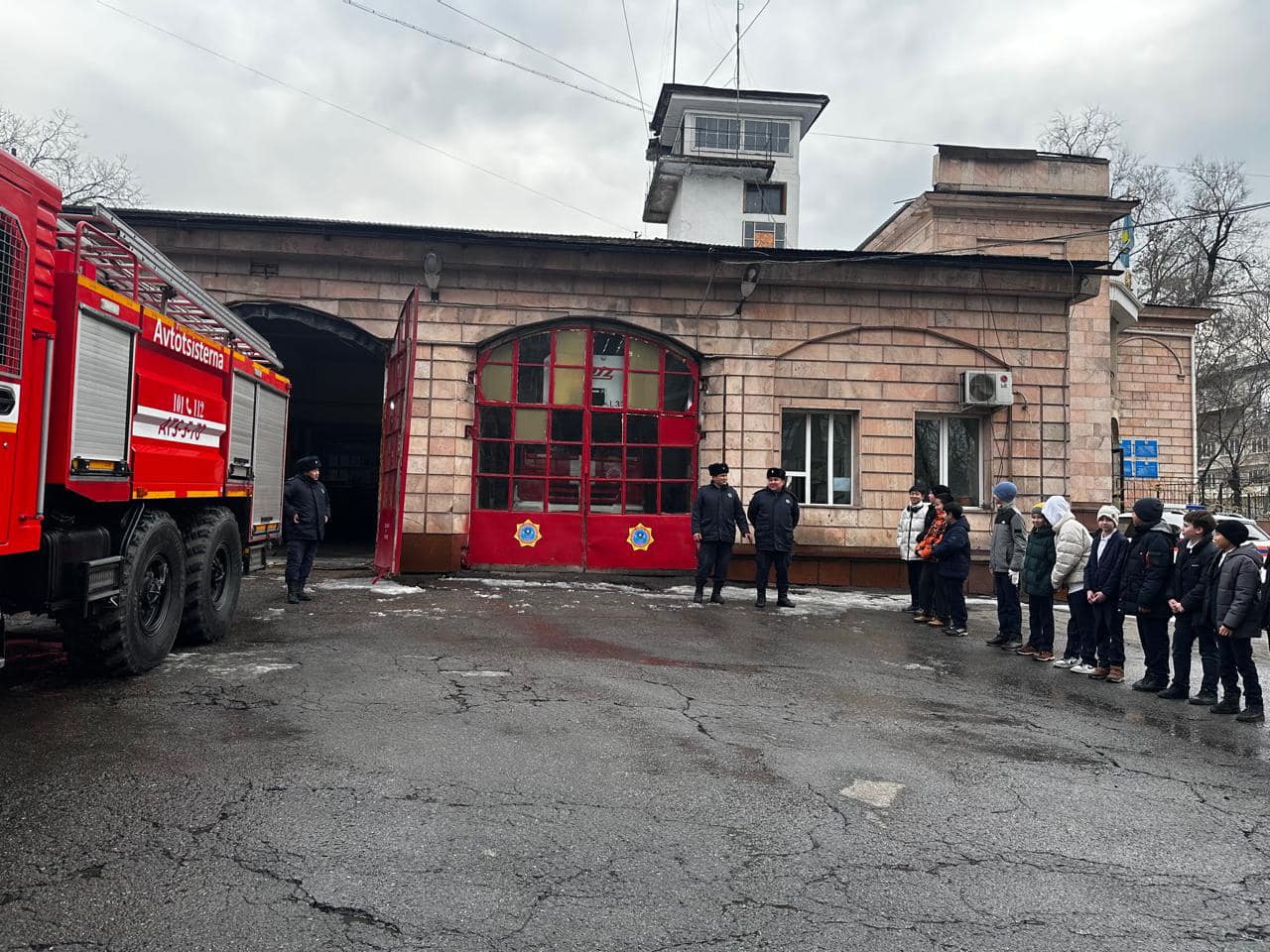 Қазақстан Республикасы Төтенше жағдайлар министрлігіМинистерство по чрезвычайным ситуациям Республики Казахстан