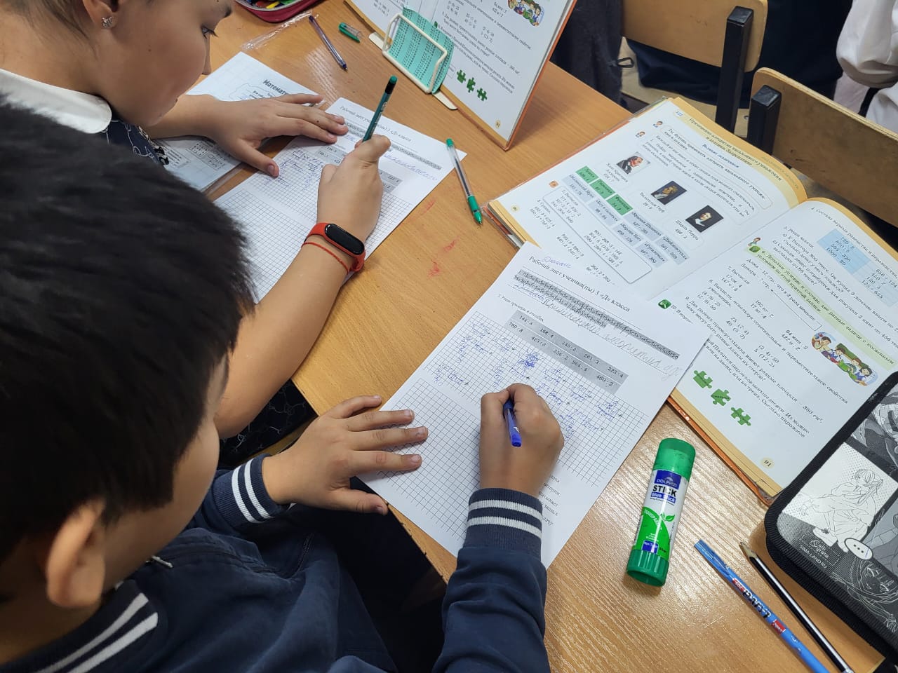 Бастауыш сыныптар онкүндігі/Декады начальных классов