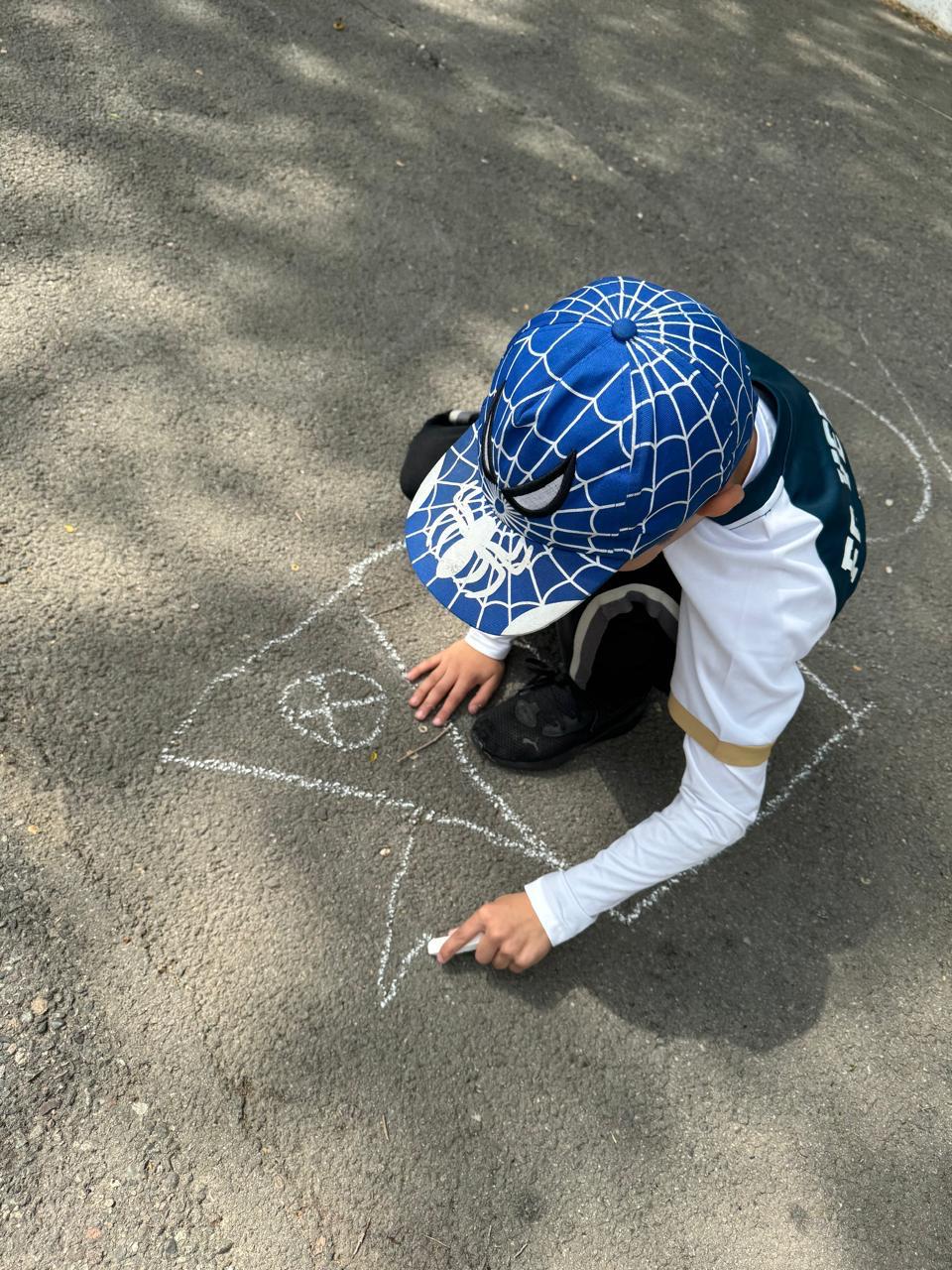 Сурет байқауы/Конкурс рисунков