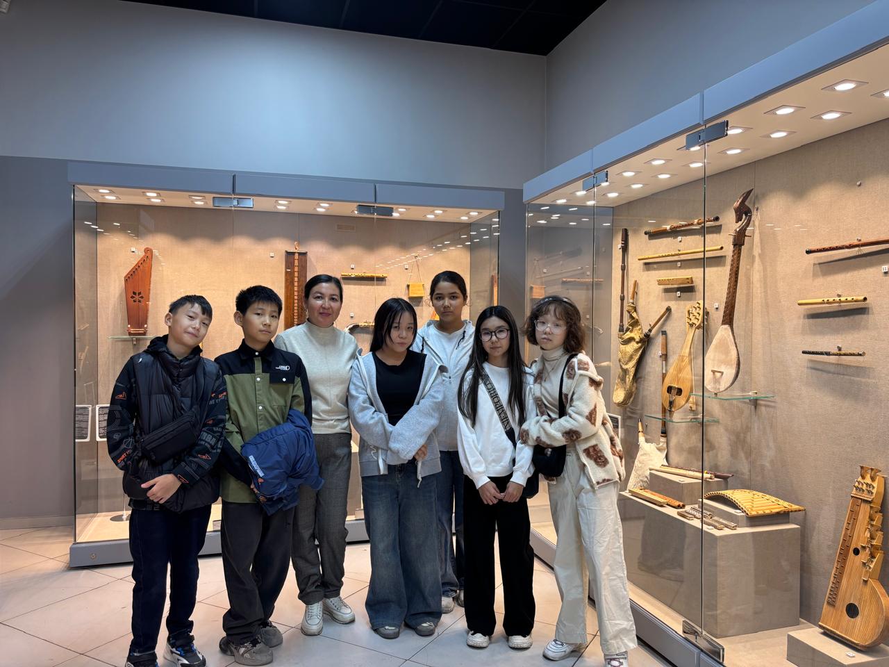 🎶 Күзгі саяхат және ұлттық мұра / Осеннее путешествие в мир музыки 🍂