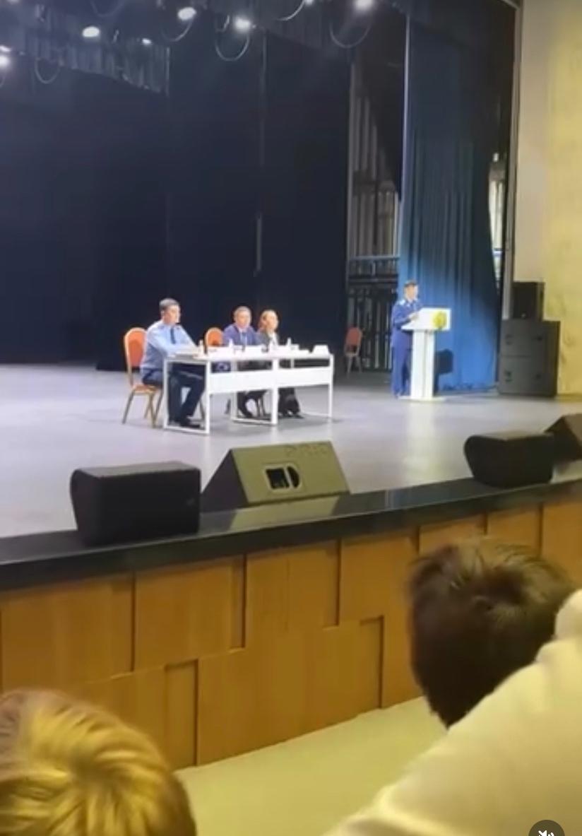 Құқық қорғау органдарымен кездесу/Встреча с правоохранительными огранами