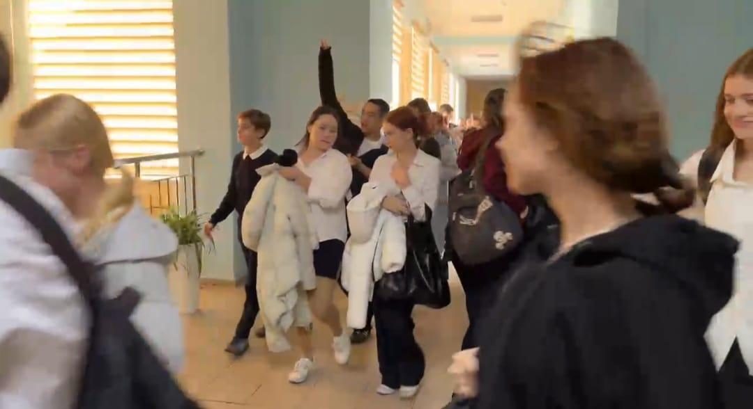 4 желтоқсандағы жер сілкінісі және мектептің әрекеті