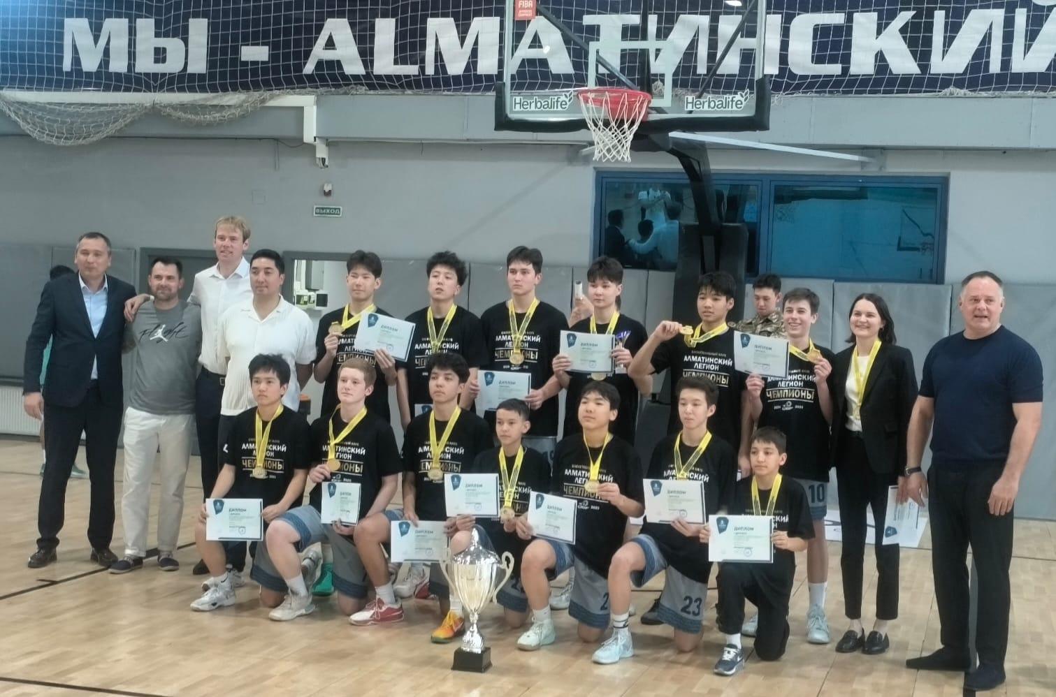 Мектеп мақтанышы — Артур Поляков