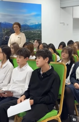 ЖОО және колледж өкілдерімен кәсіби бағдарлау кездесуі