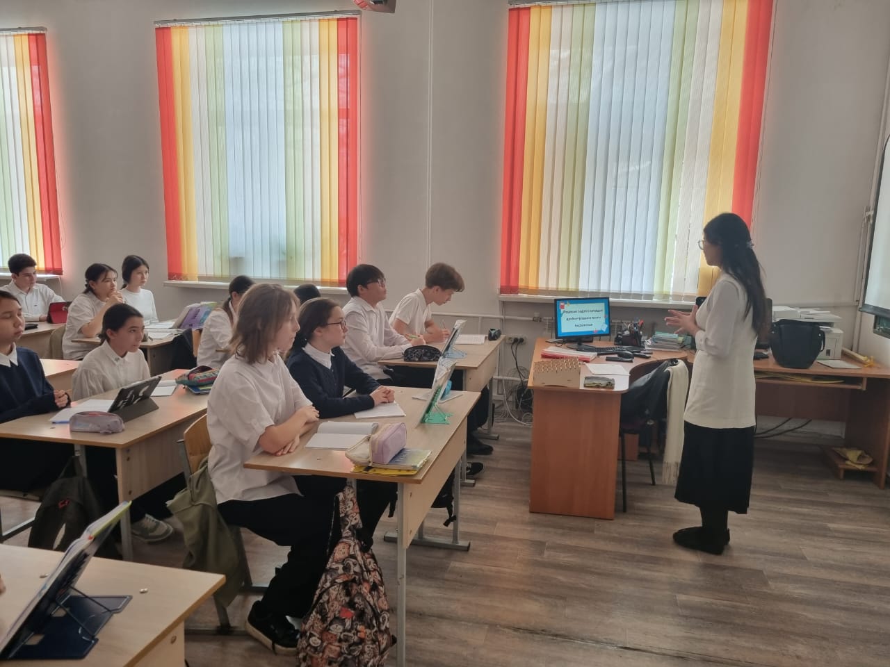 8 «Б» сыныбында «Мәтіндік есептерді шешу» тақырыбында ашық алгебра сабағы өтті